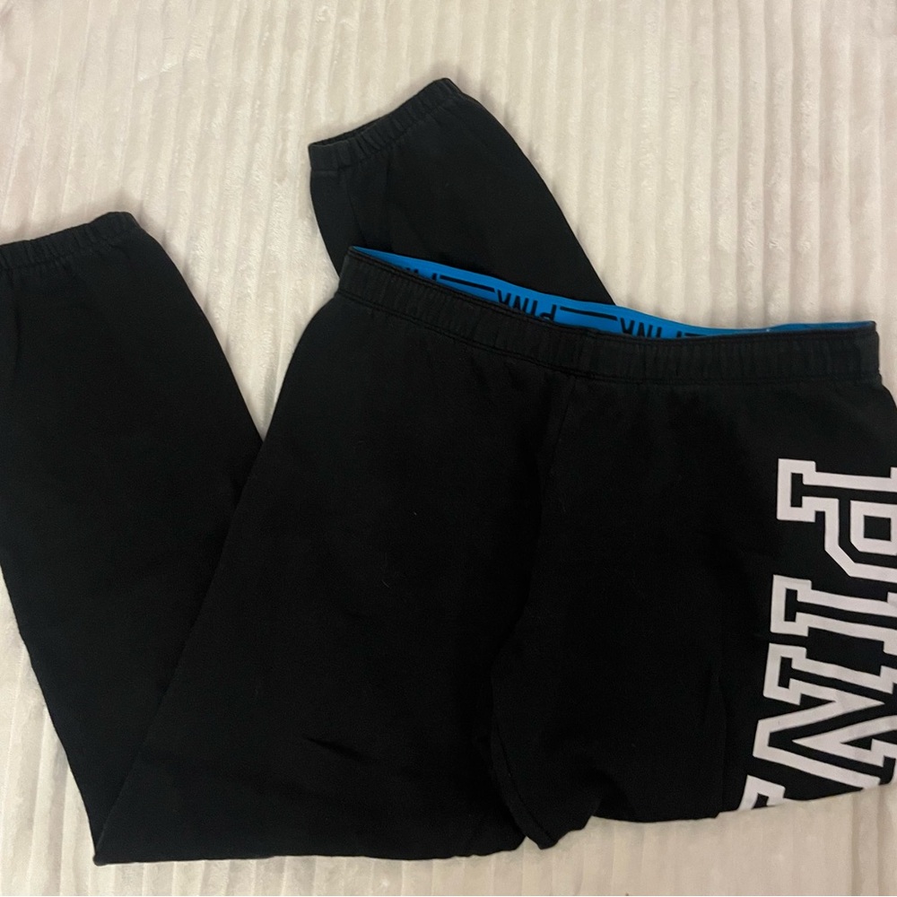 Black VS PINK sweatpants